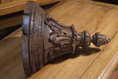 etagere console murale presentoir statut eglise